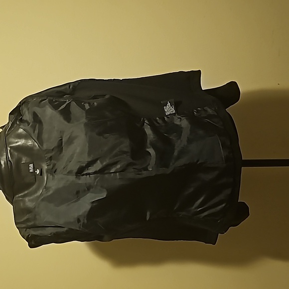 Black leather jacket - Picture 10 of 13